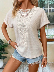 LANEY | Women's plain lace T-shirt with batwing sleeves