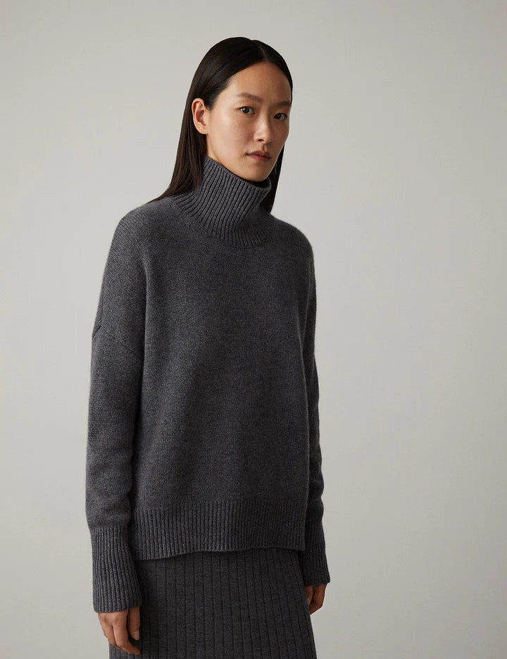 Sweater made of luxurious cashmere mix with turtlenecks-4