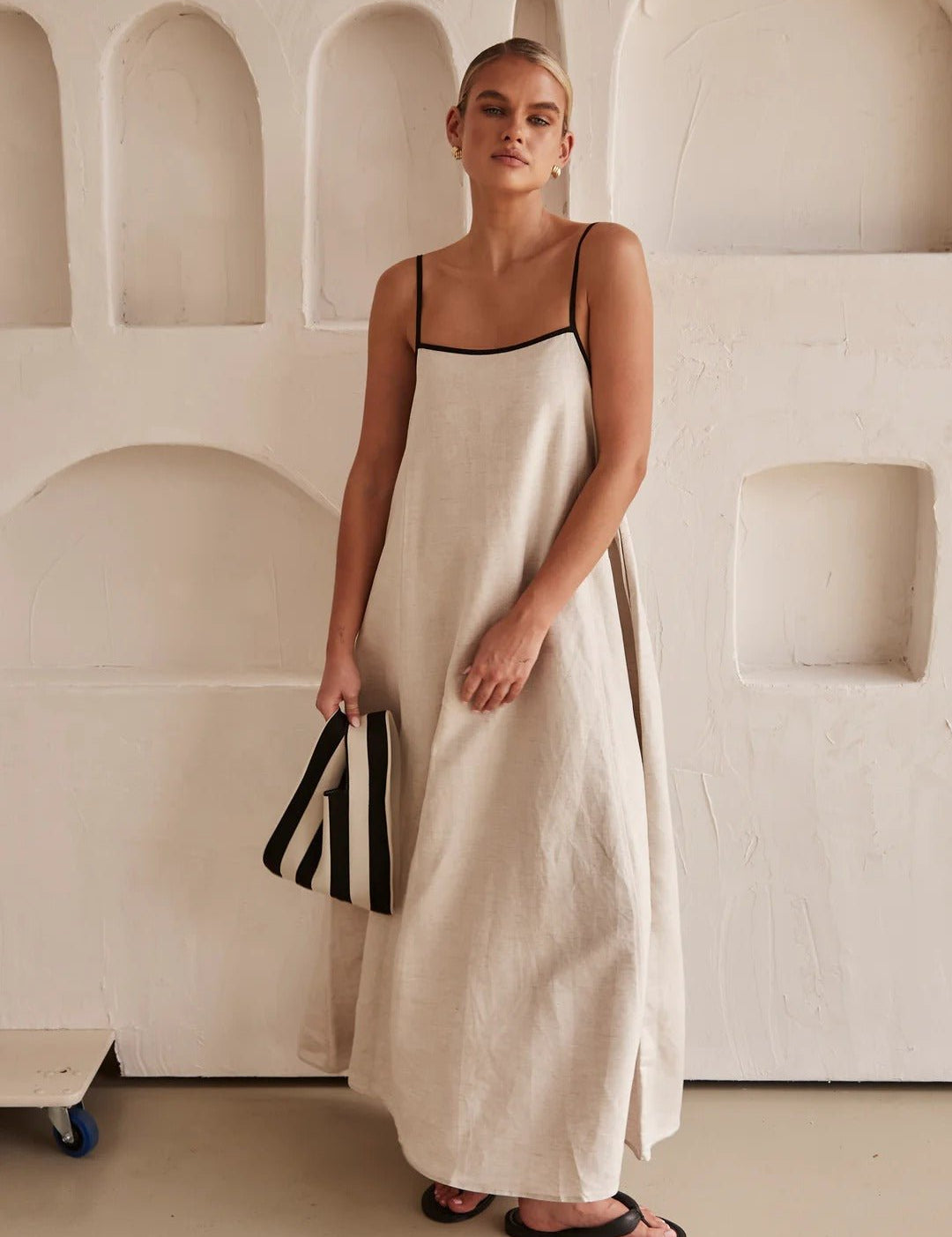 Amelia | Women's Linen Contrast-Trim Adjustable-Strap Maxi Dress 1