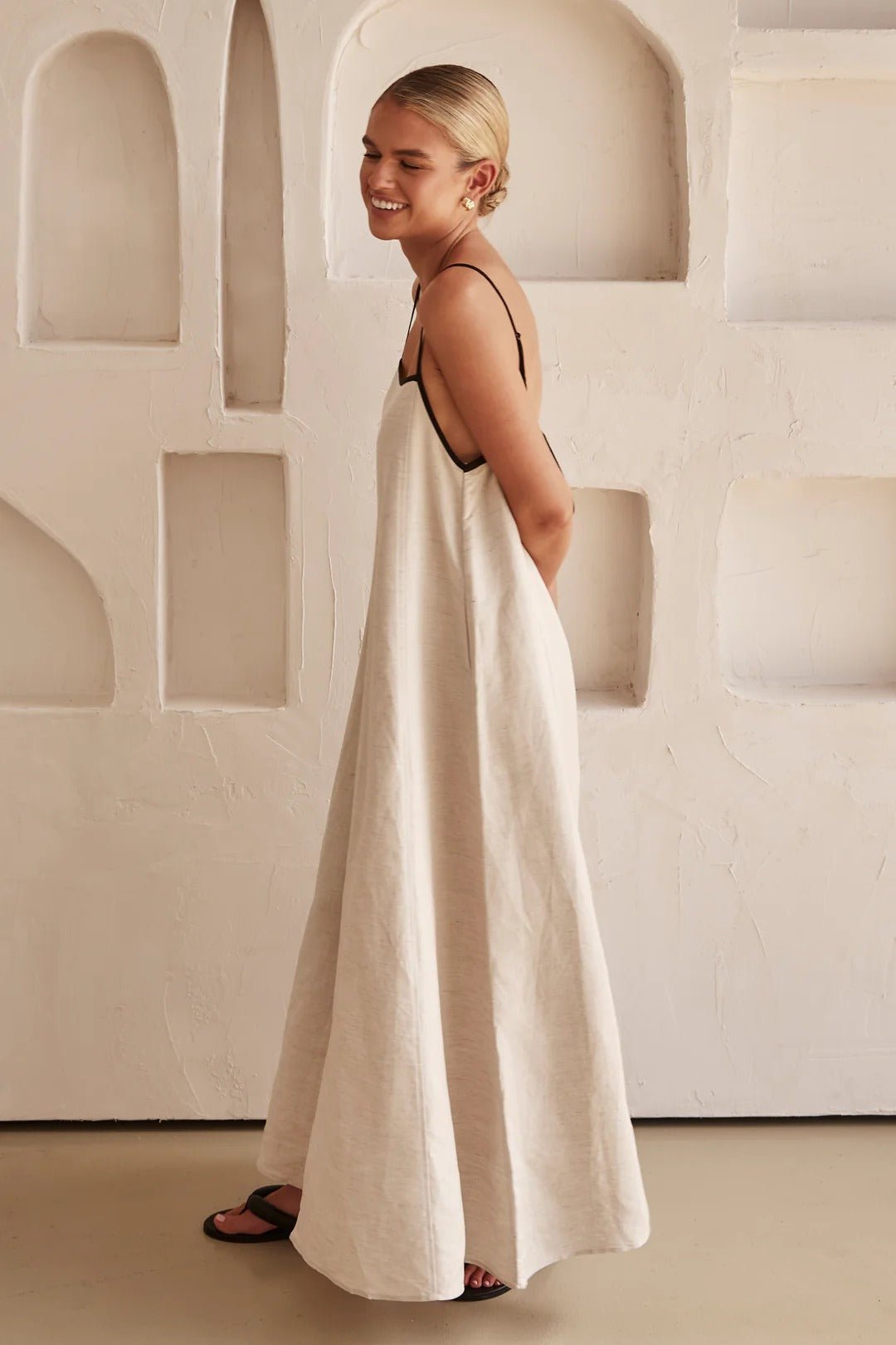 Amelia | Women's Linen Contrast-Trim Adjustable-Strap Maxi Dress 7