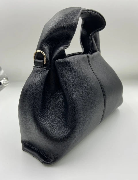 AMARA | Dumpling-Shaped Cloud Bag