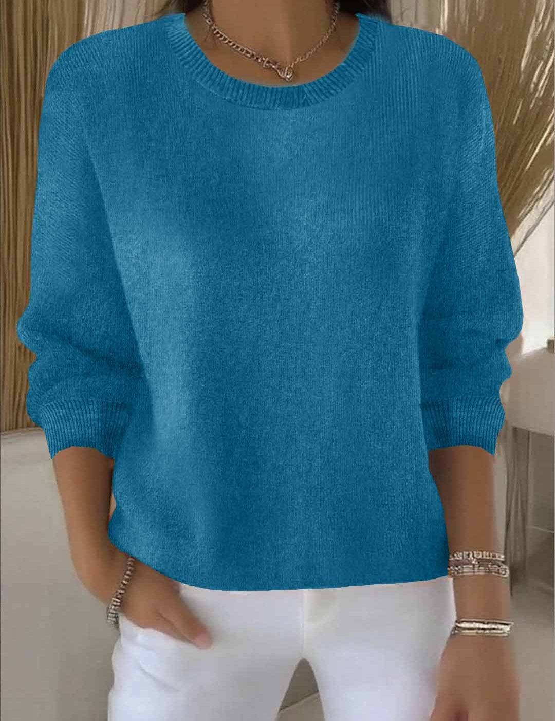 Elegant Women's Sweater for Effortless Style and Comfort - Flattering Fit, Soft Texture, Versatile for Everyday Wear 1