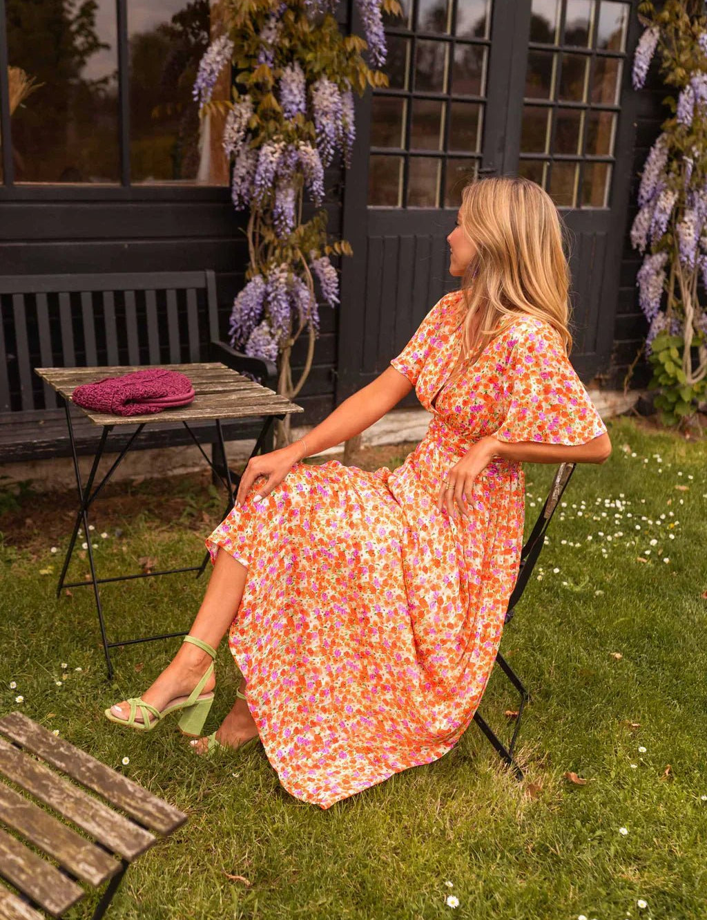 Mia | Women's Flutter-Sleeve V-Neck Floral Pleated Maxi Dresses 1