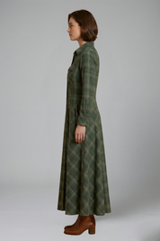 Women’s Button Front Maxi Dress with Long Sleeves and Plaid Pattern 4