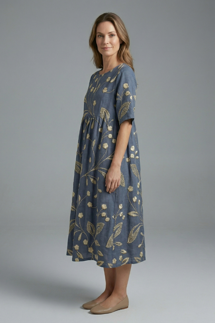 Women’s Floral Midi Dress with Round Neck and Flared Skirt 8