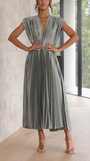 Women's Formal Maxi Dress - Elegant Pleated Summer Dress for Weddings & Special Events 10