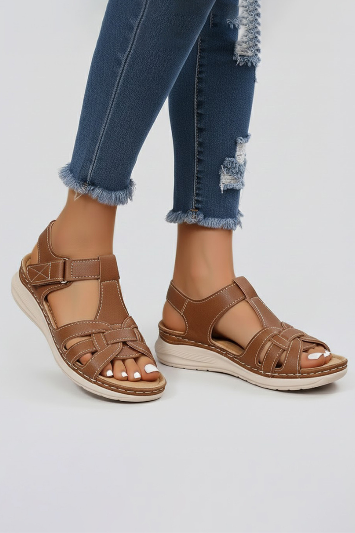 Women's Orthopedic Sandals with Adjustable Straps and Arch Support for Comfortable Summer Wear 2