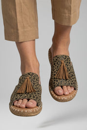 Women's Orthopedic Sandals with Arch Support and Cushioned Slip-On Comfort 0