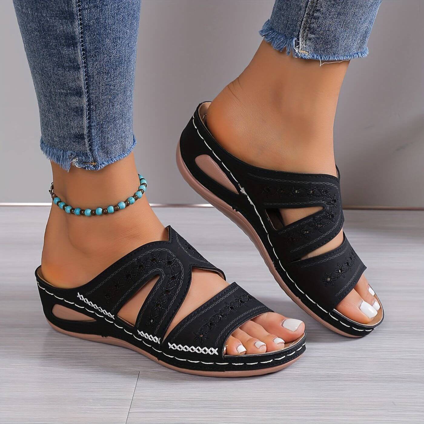 Women's Orthopedic Slide Sandals with Arch Support for Everyday Comfort 1
