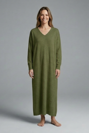 Women’s V-Neck Maxi Dress with Long Sleeves and Side Slits 6